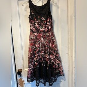Floral Lace Midi Dress